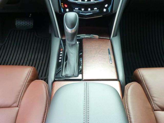 2017 Cadillac XTS Luxury 4dr Sedan